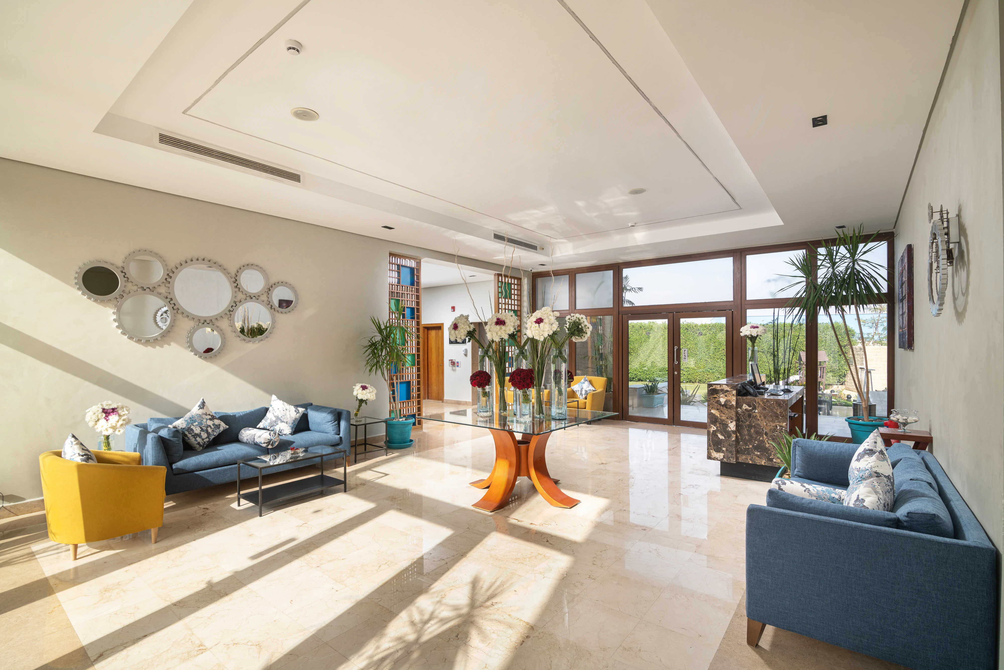 E2 Lodge lobby lounge