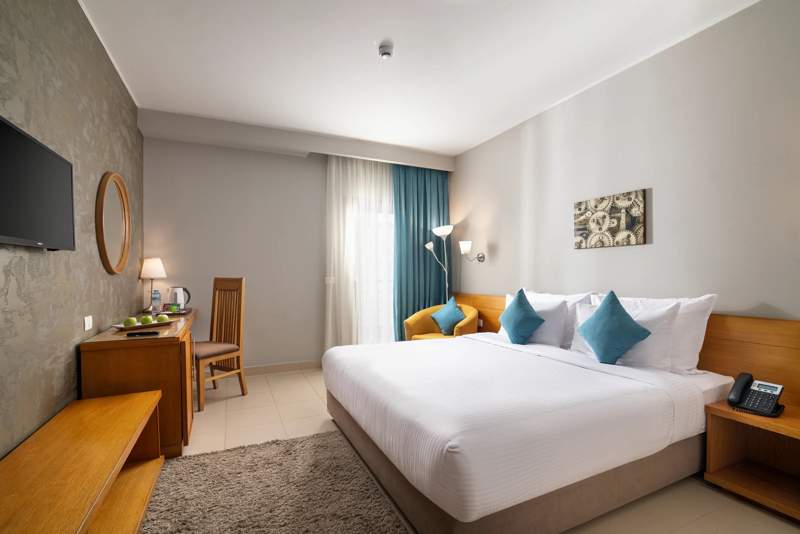 Deluxe city view room at E2 Lodge