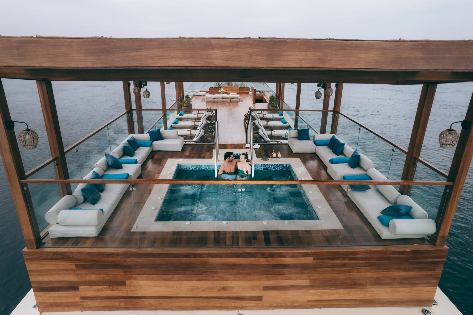 Deck pool
