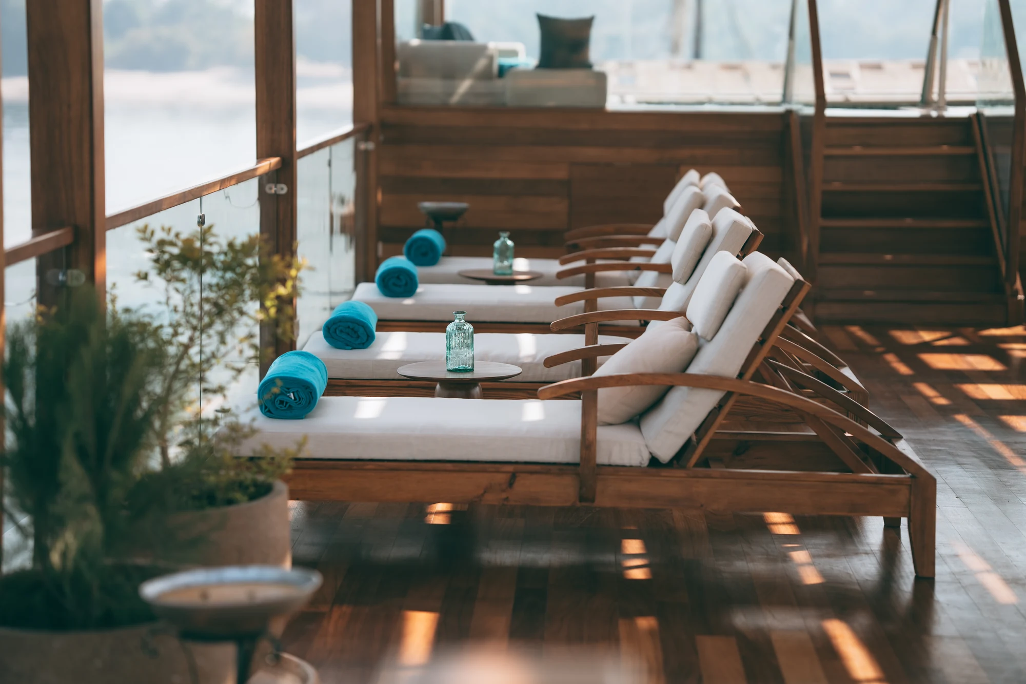 Deck loungers